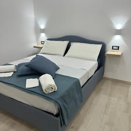 Gira, Vota E Furria 3* Giardini Naxos