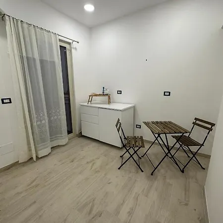 Bed & Breakfast Gira, Vota E Furria Giardini Naxos