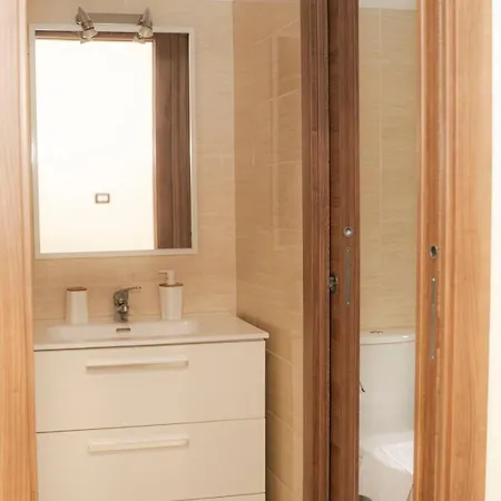 Bed & Breakfast Gira, Vota E Furria 3*